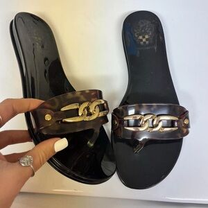 Vince Camuto Evolet Tortoise and Gold Women's Jelly Thong Sandals